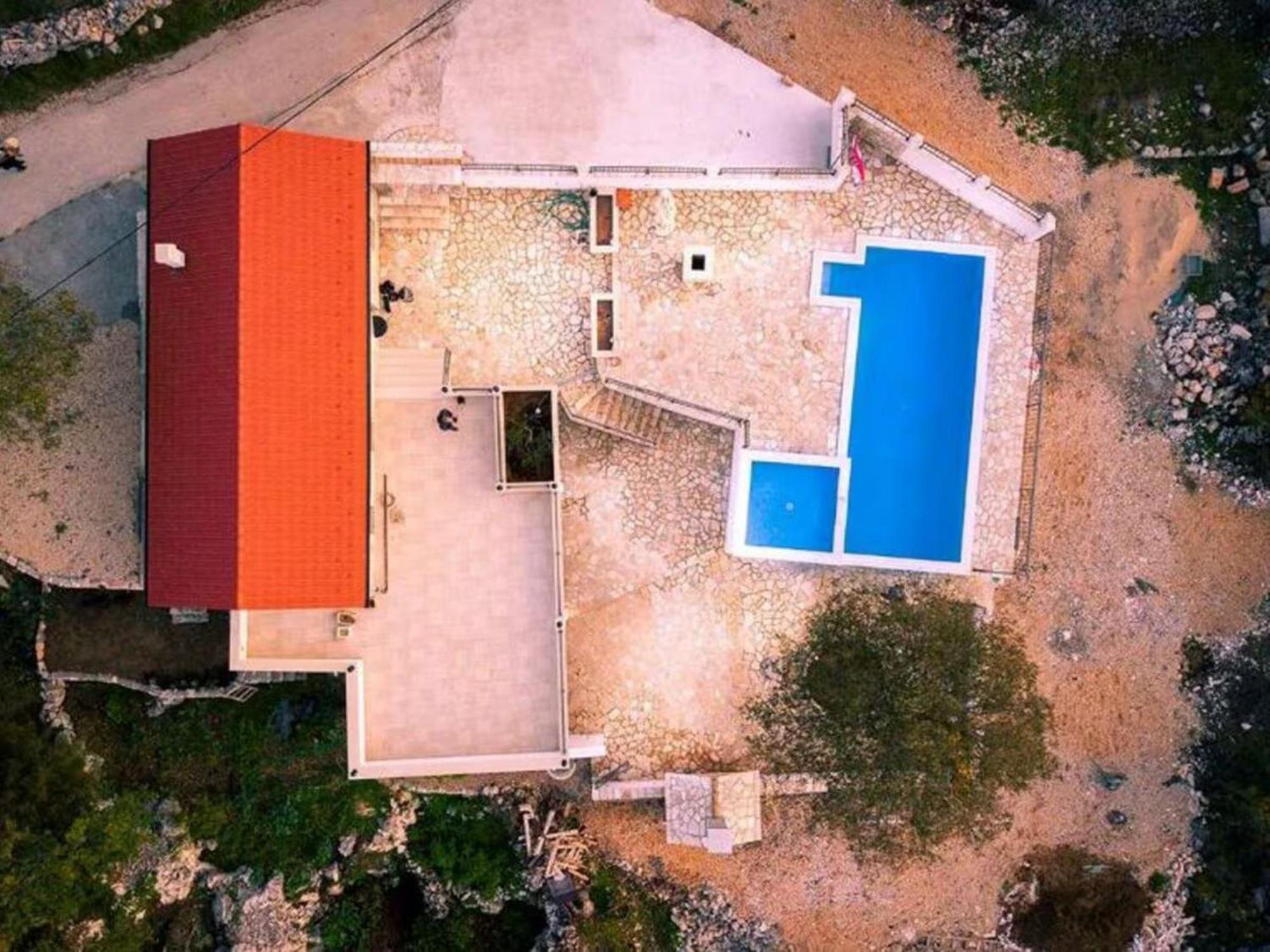 فيلا Dvori Stipanovi With Heated Pool And Jacuzzi Donje Rascane المظهر الخارجي الصورة